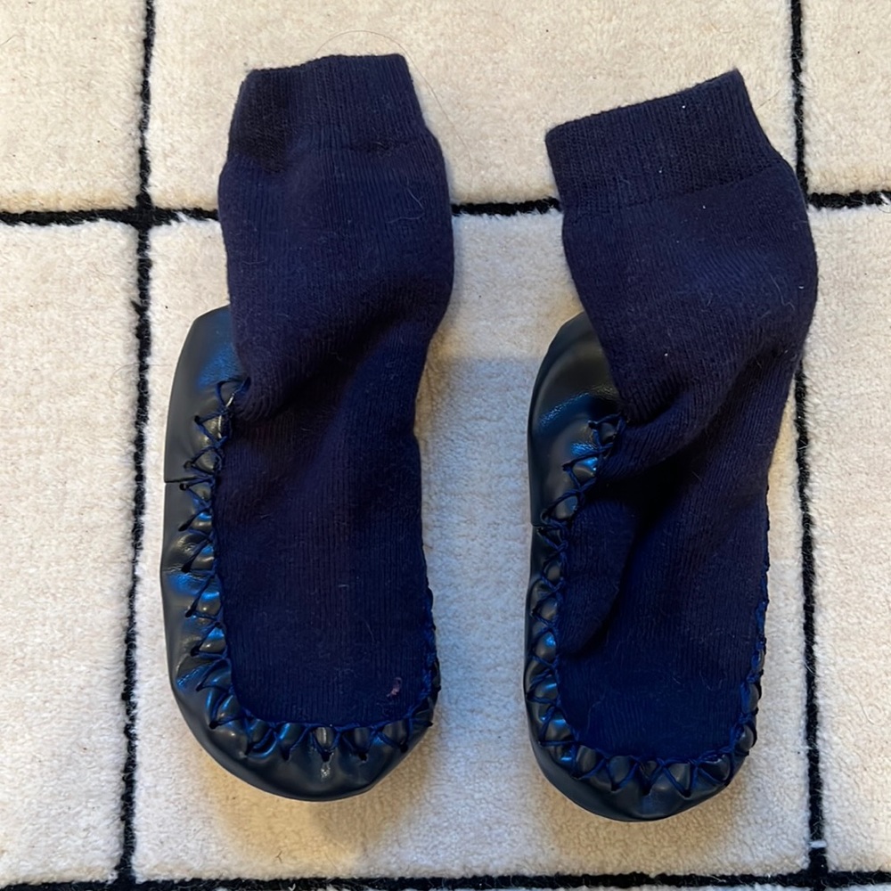 Hanna Andersson toddler moccasins